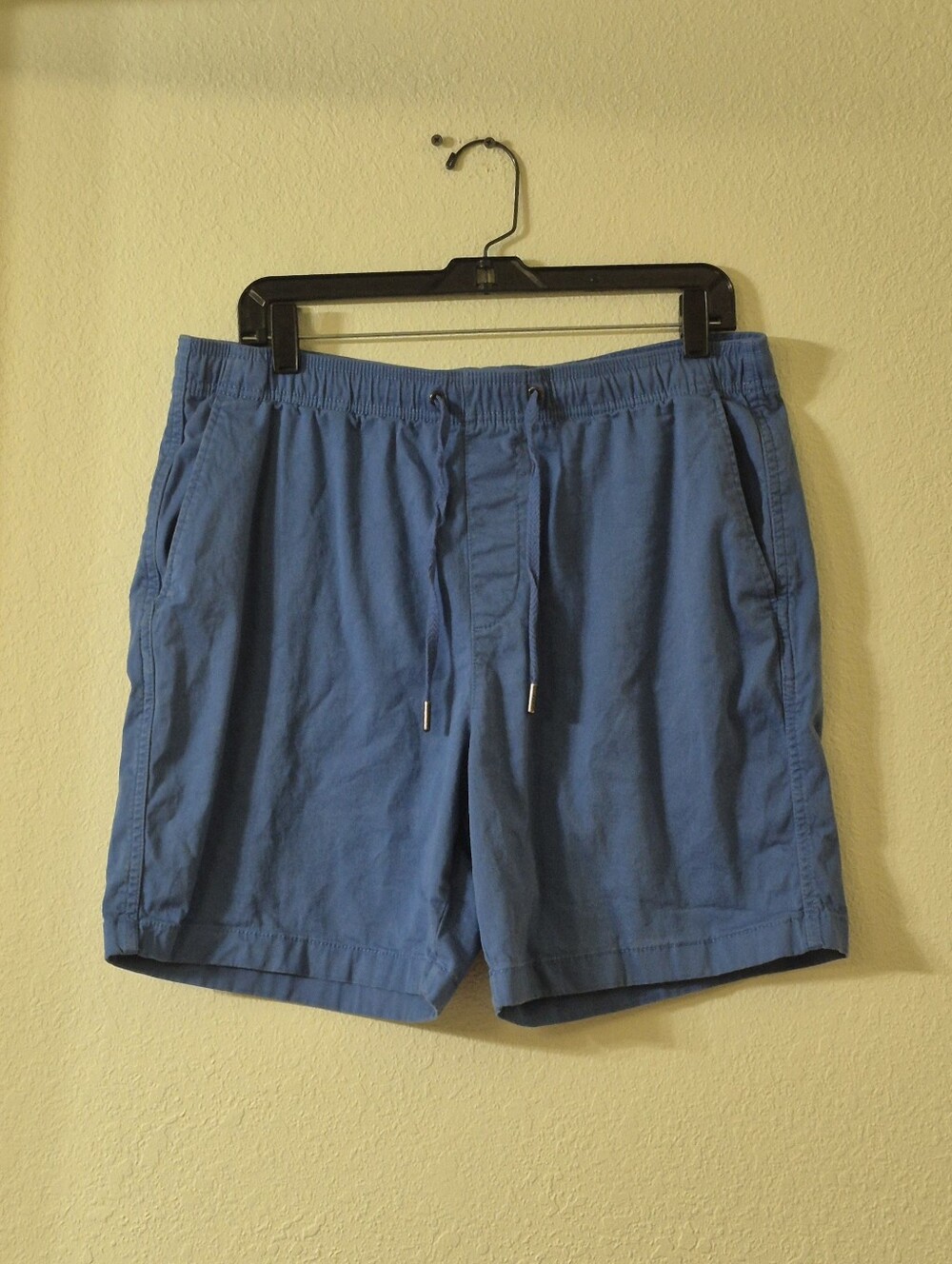 GAP Men's Blue Elastic Waist Shorts with Drawstring